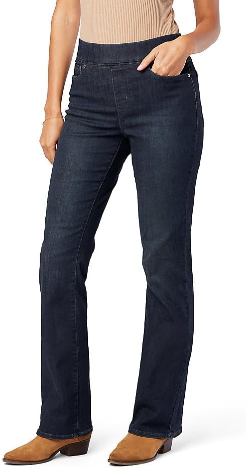 Levi Strauss Signature Gold Women’s Totally Shaping Pull-on Bootcut Jeans High-Rise Stretch Denim (Available in Plus Size)