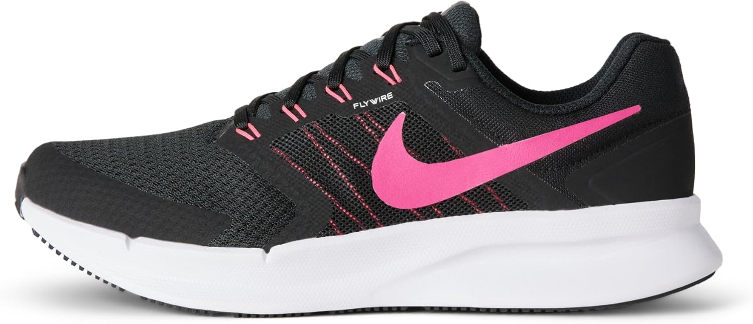 Nike Women’s Run Swift 3 Road Running Shoes