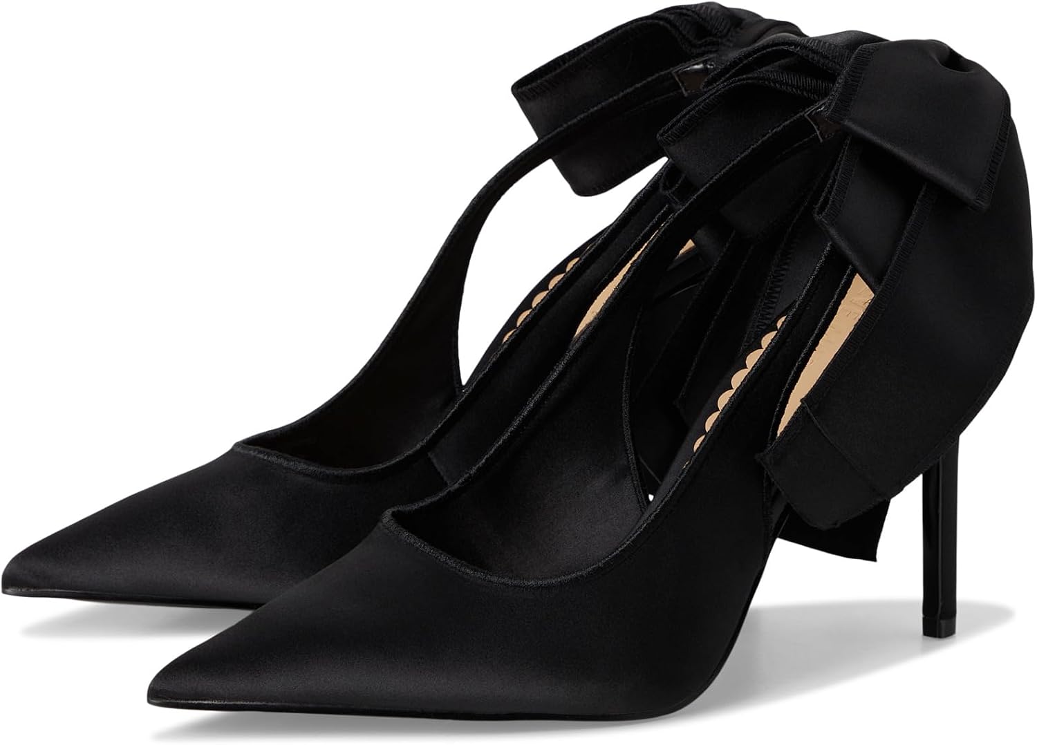 Steve Madden Women’s Teacup Pump