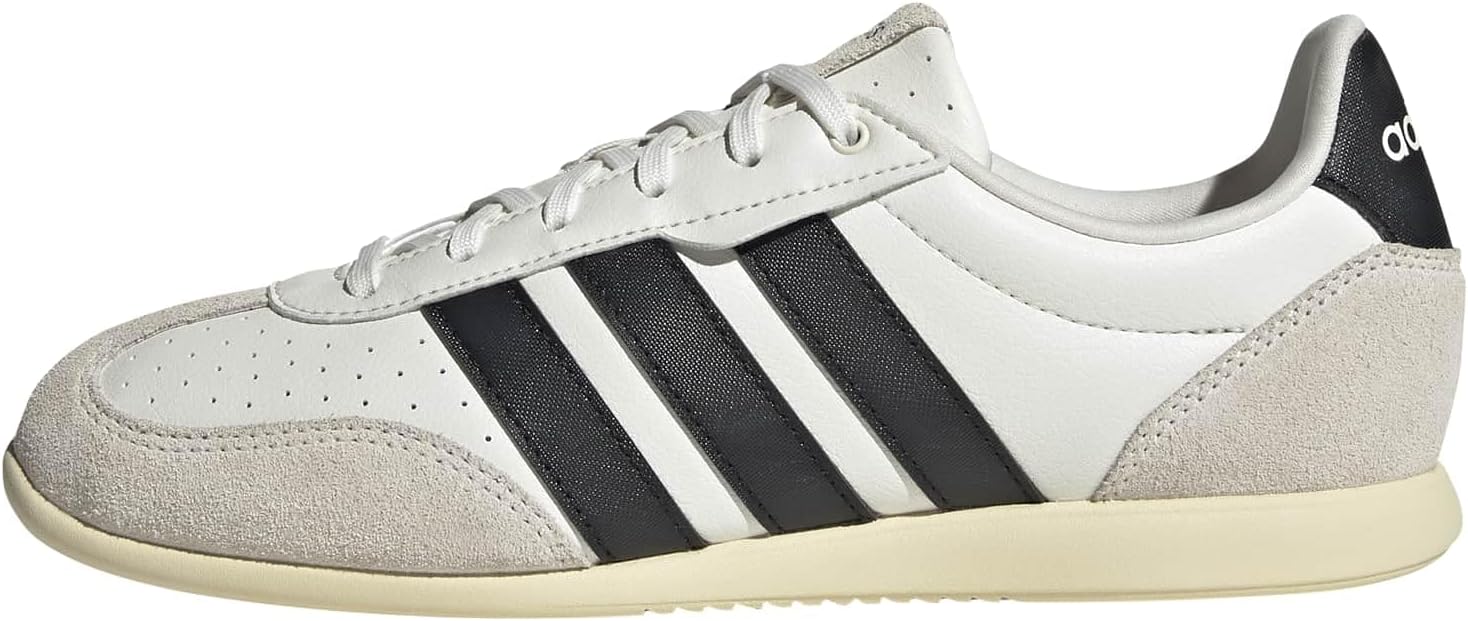 adidas Women’s Barreda Low Shoe